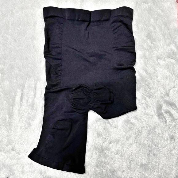 NEW Skims Seamless Sculpt Short Right Leg Exposed Onyx Women's 4X/5X - Picture 3 of 7